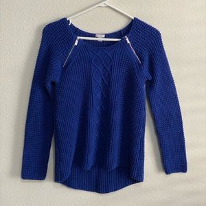 GUESS ROYAL BLUE KNITTED SWEATER